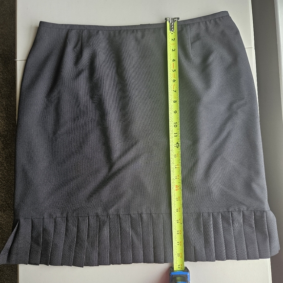 Unbranded Women's Size 18 Elegant Black Pleated Skirt Zipper Hook Closure - Picture 3 of 7